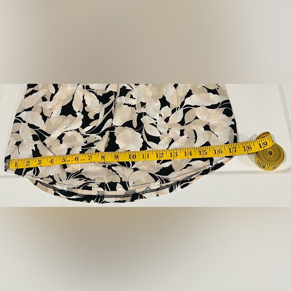 LOFT Black Cream Floral Cap-Sleeve Blouse XXS Lightweight - Picture 7 of 10